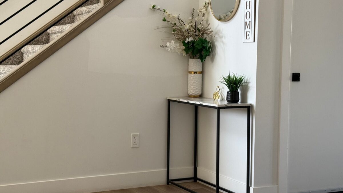 Entryway Makeover Ideas on a Weekend Budget - featured